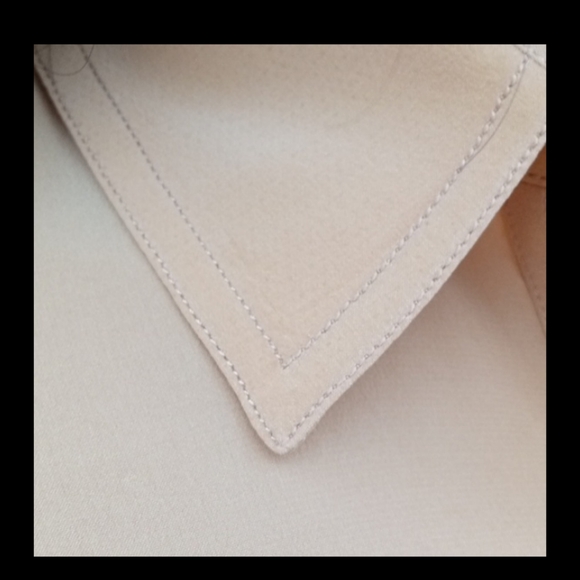 ✨💥CHANEL SILK BLOUSE💥✨ - Picture 5 of 5